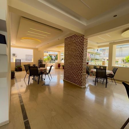 Niki Apartments Paralia Dionisiou Extérieur photo