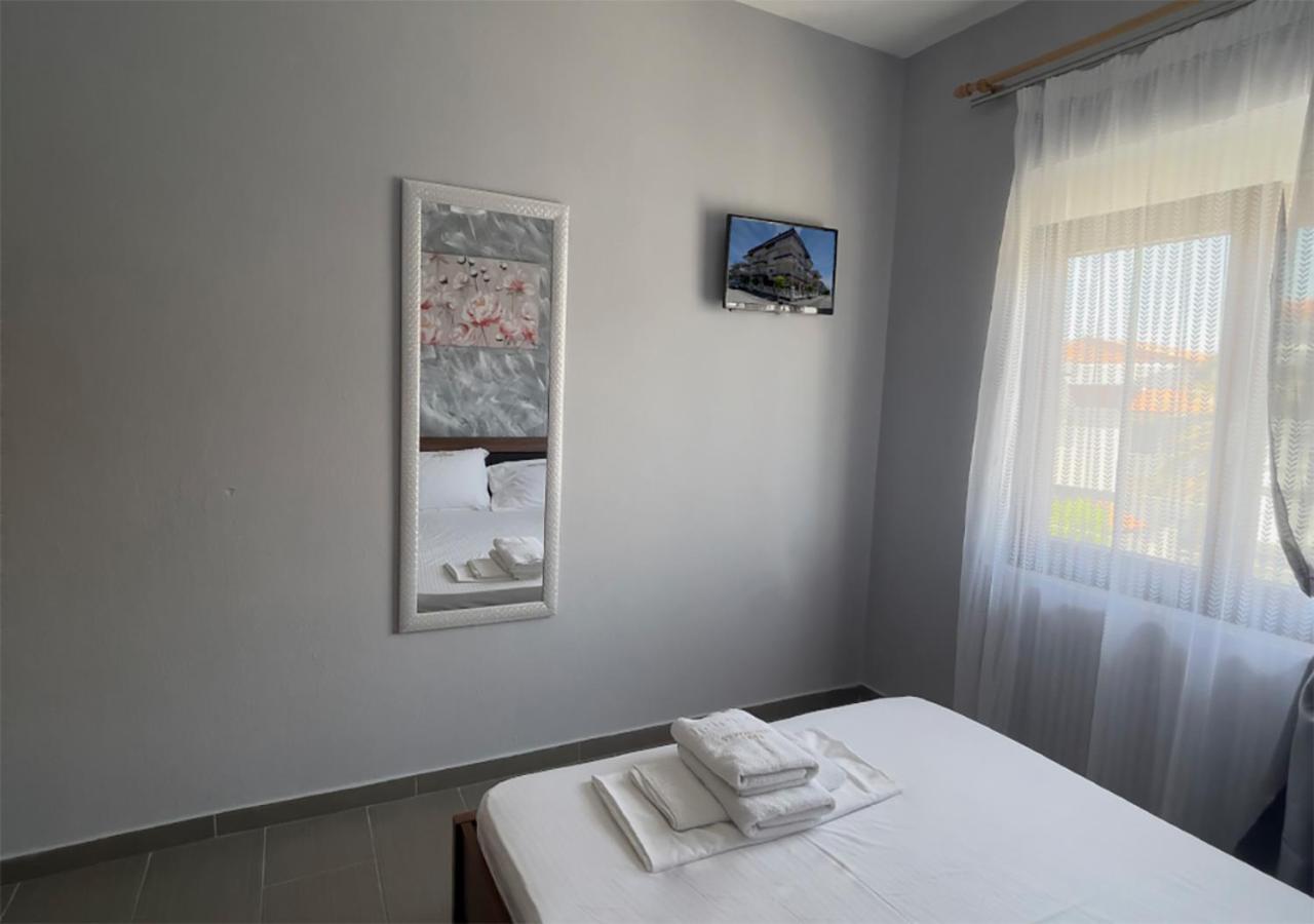 Niki Apartments Paralia Dionisiou Extérieur photo