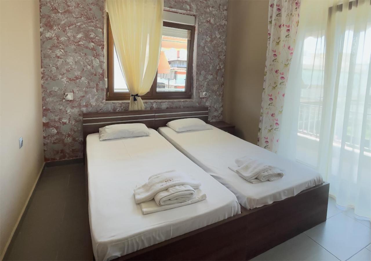 Niki Apartments Paralia Dionisiou Extérieur photo