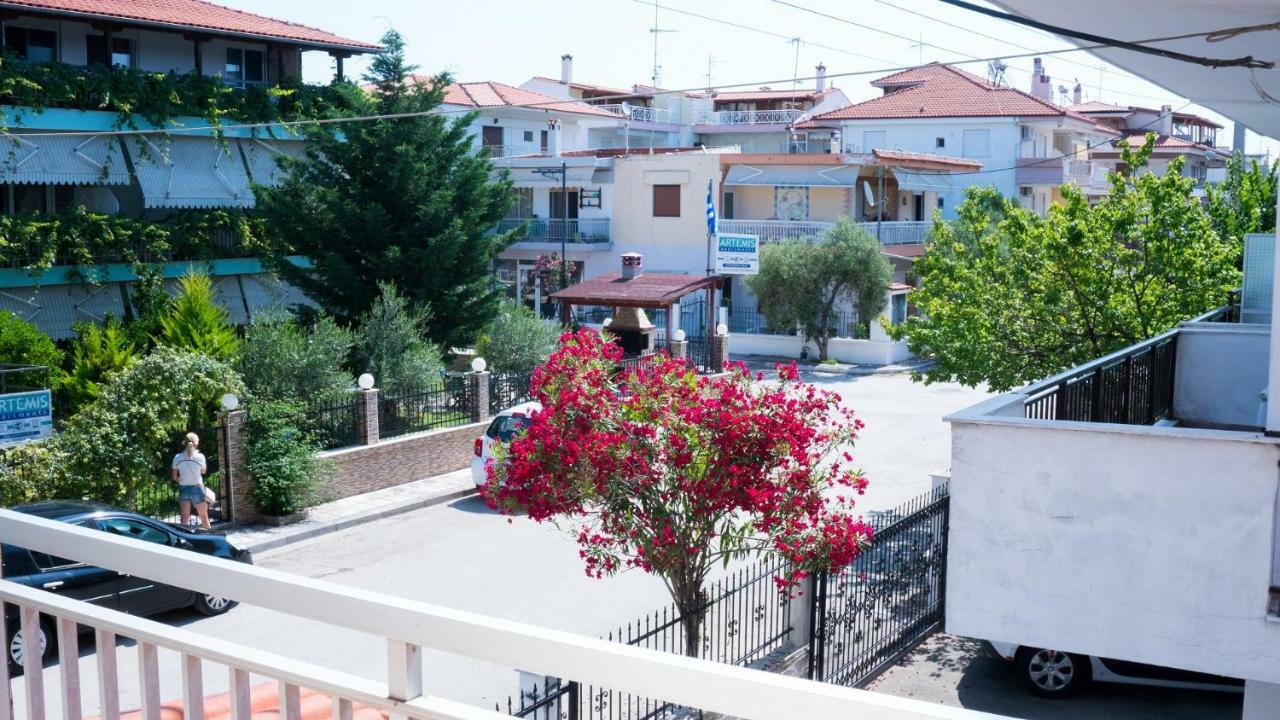 Niki Apartments Paralia Dionisiou Extérieur photo